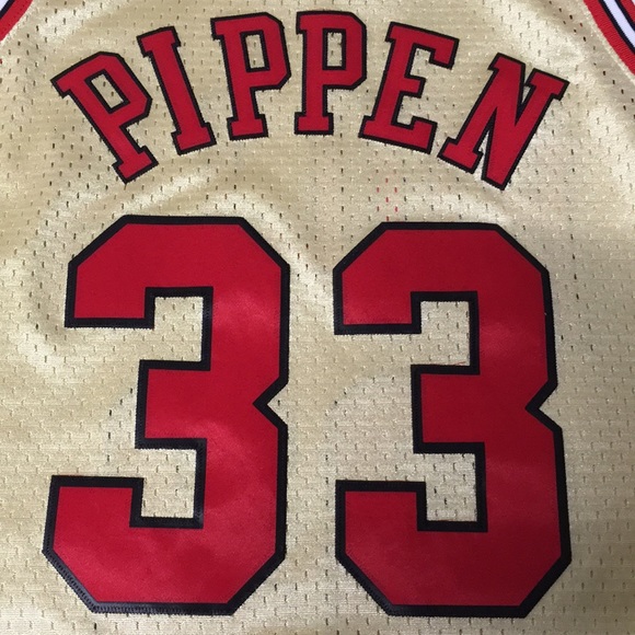 Bulls Scottie Pippen Gold Swingman Jersey Men’s L - Picture 8 of 8